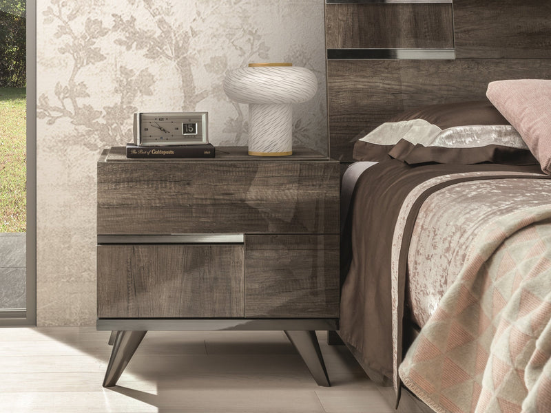 Medea Bedroom Set