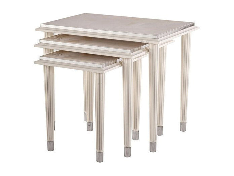 Gravita Nesting Table