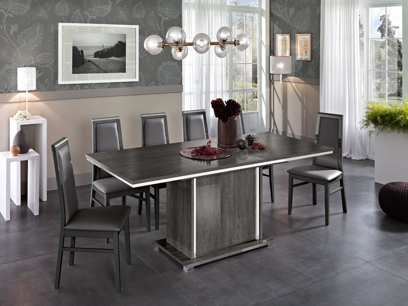 Oxford Es 79" / 63" Wide Extendable Dining Table