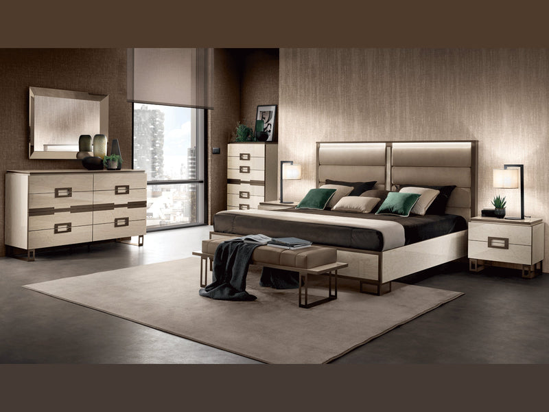 Poesia Platform Bed