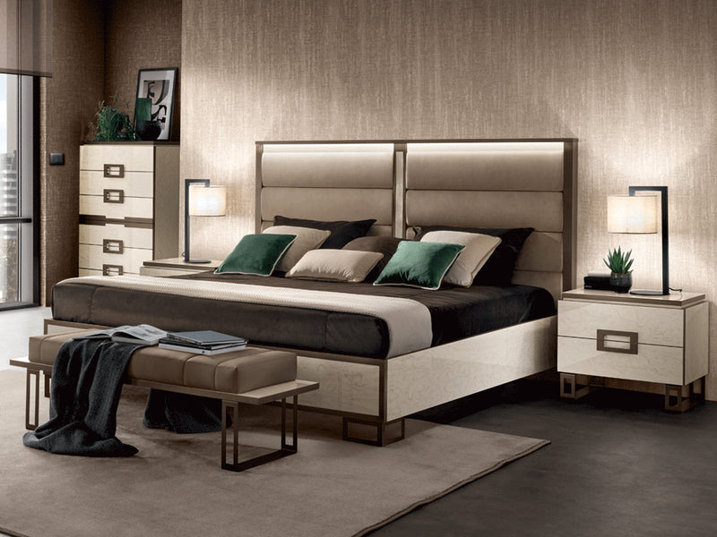 Poesia Platform Bed