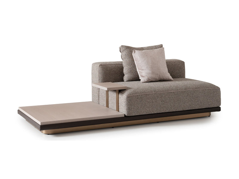 Auram Sectional