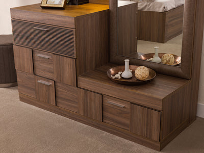 Lindo 55" Wide 4 Drawer Dresser With Mirror