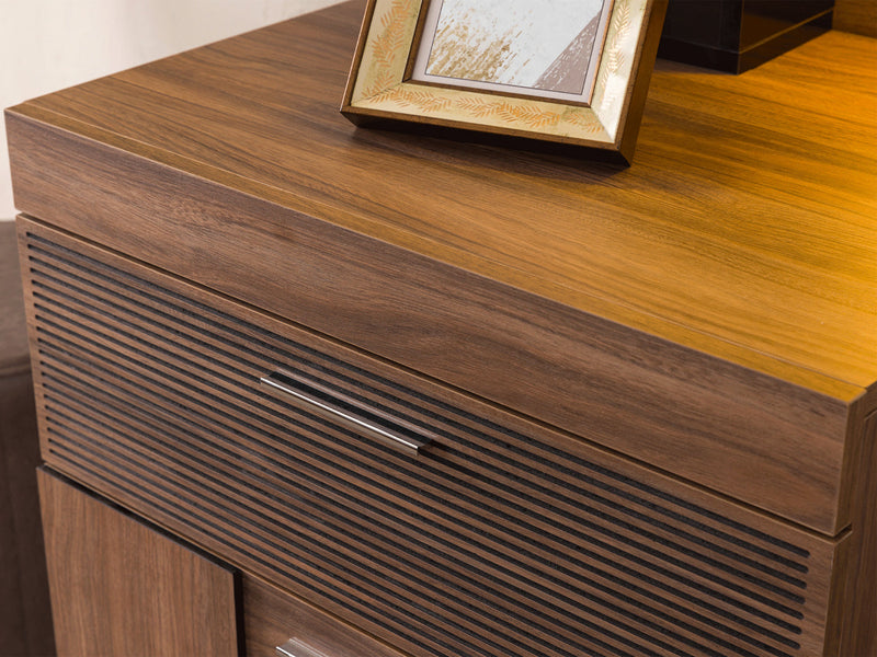 Lindo 55" Wide 4 Drawer Dresser With Mirror