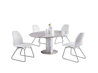 Gretchen 63" / 47" Wide 4-6 Person Extendable Round Dining Table