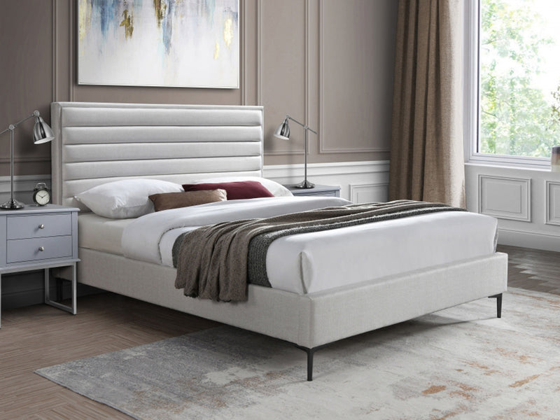 Hunter Platform Bed