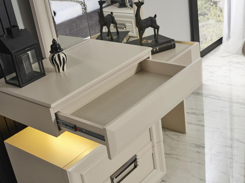 Lena 4 Drawer Dresser With Mirror