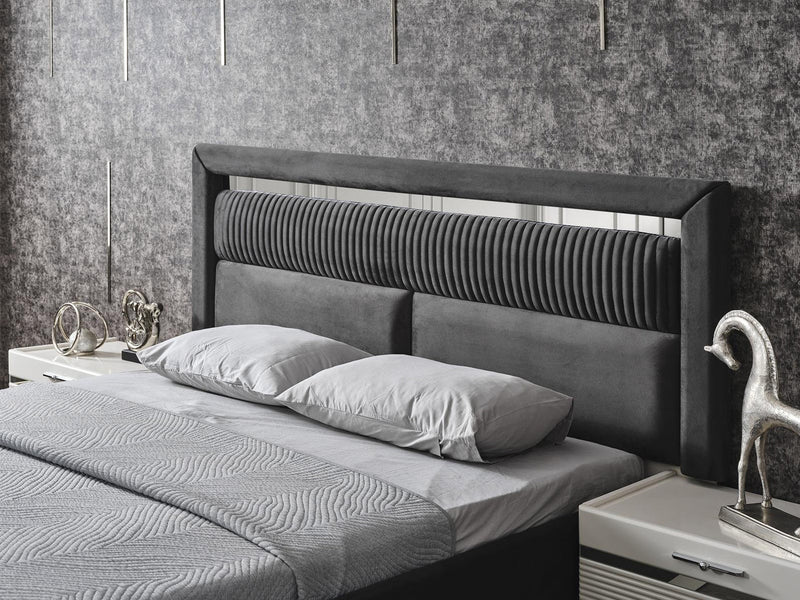 Elen Platform Bed